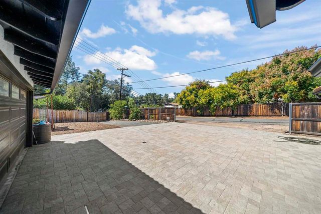 1722 San Pasqual Valley Road, Escondido, CA 92027