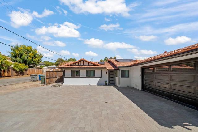 1722 San Pasqual Valley Road, Escondido, CA 92027