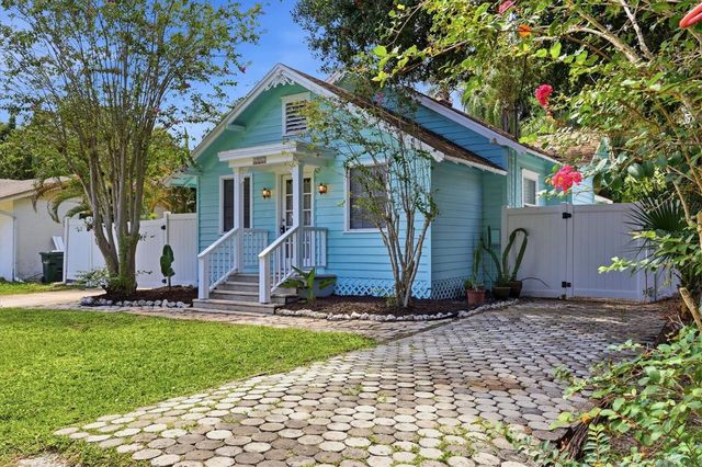 2520 HUNTINGTON AVENUE, Sarasota, FL 34232