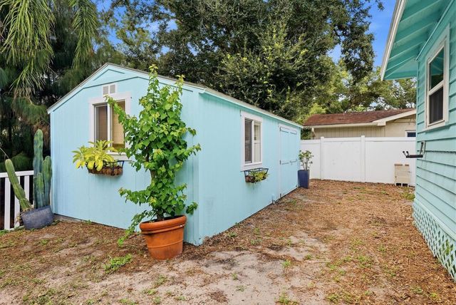 2520 HUNTINGTON AVENUE, Sarasota, FL 34232