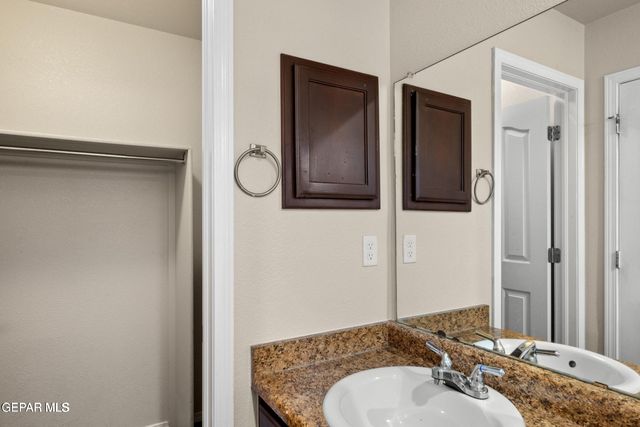 760 Villa Seca Drive, Horizon City, TX 79928