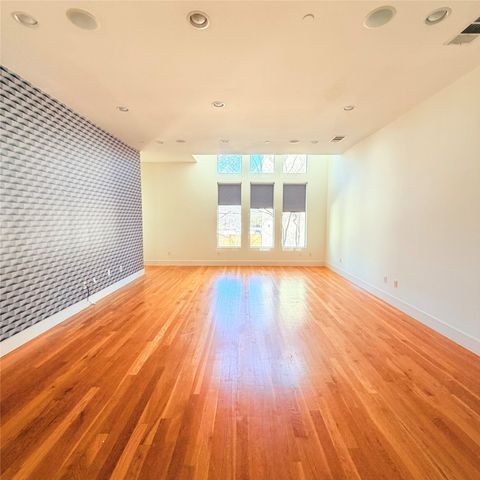 1600 N Haskell Avenue 11, Dallas, TX 75204