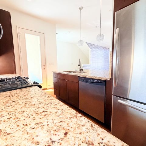 1600 N Haskell Avenue 11, Dallas, TX 75204