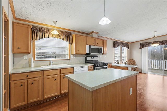 6589 Moss Lake Drive, Hudsonville, MI 49426