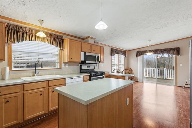 6589 Moss Lake Drive, Hudsonville, MI 49426