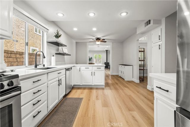 28154 Guilford Lane, Saugus, CA 91350