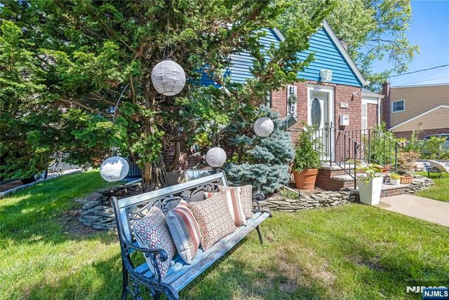 253 Birchwood Road, New Milford, NJ 07646