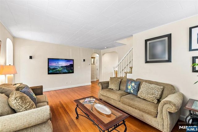 253 Birchwood Road, New Milford, NJ 07646