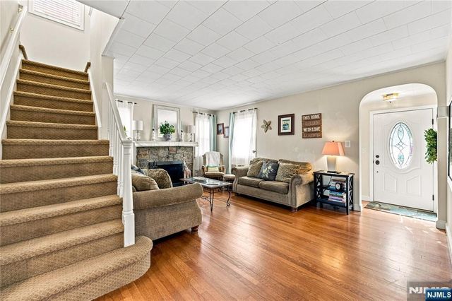 253 Birchwood Road, New Milford, NJ 07646