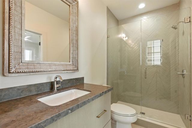 711 Ball Street, Galveston, TX 77550