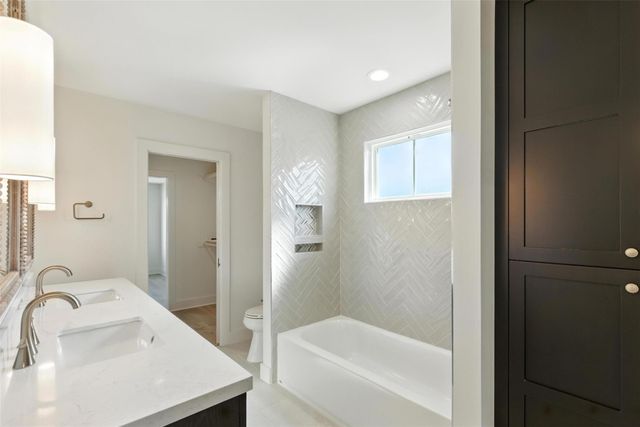 711 Ball Street, Galveston, TX 77550