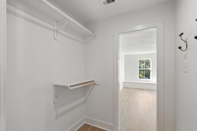 711 Ball Street, Galveston, TX 77550