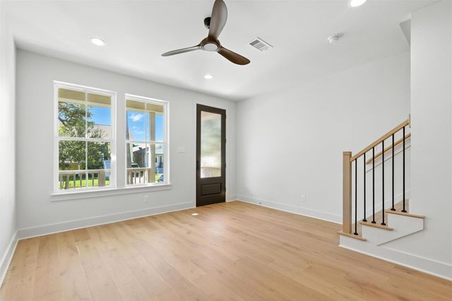 711 Ball Street, Galveston, TX 77550