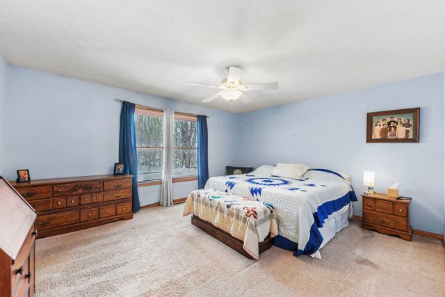 116 Liverpool Drive SE, Poplar Grove, IL 61065