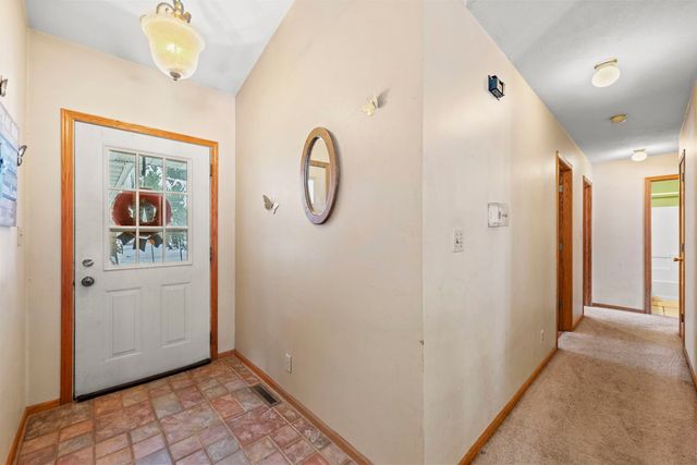 116 Liverpool Drive SE, Poplar Grove, IL 61065