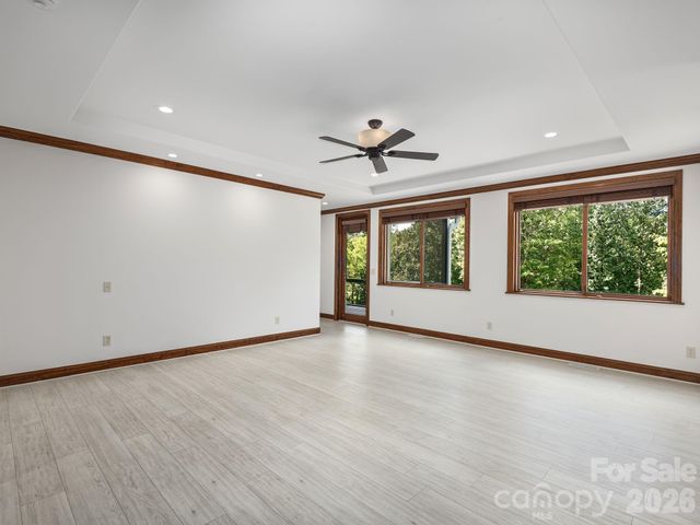 248 Wisdom Cove Road, Flat Rock, NC 28731