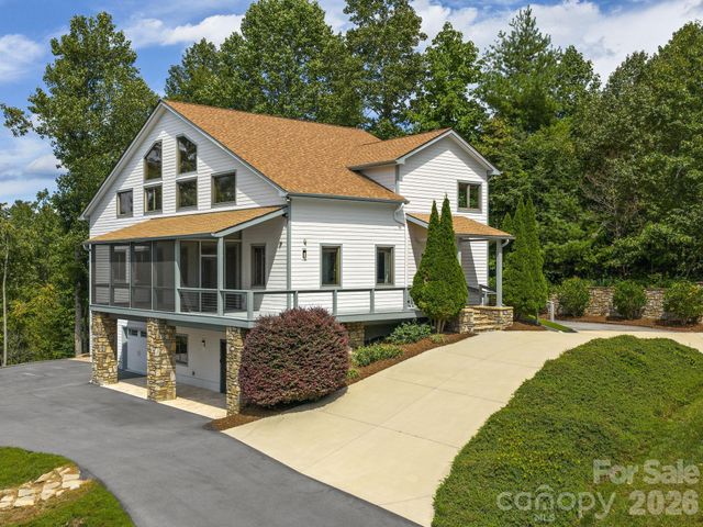 248 Wisdom Cove Road, Flat Rock, NC 28731