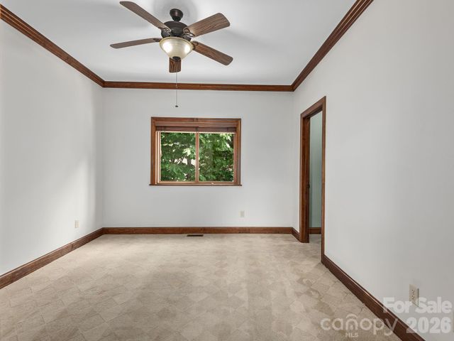 248 Wisdom Cove Road, Flat Rock, NC 28731