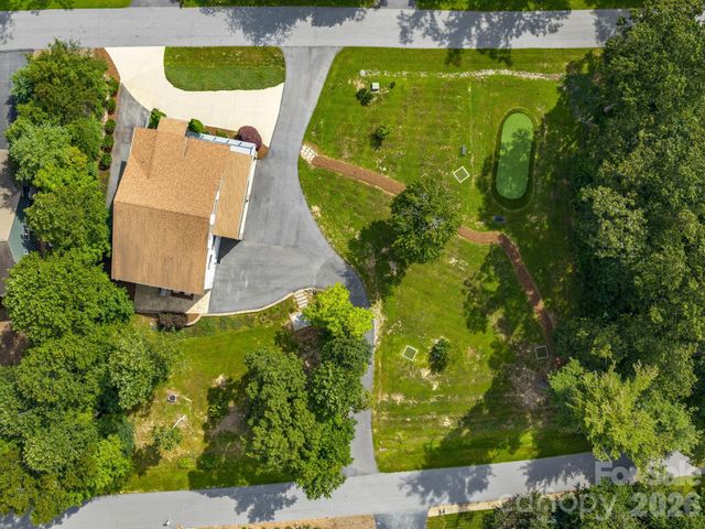 248 Wisdom Cove Road, Flat Rock, NC 28731