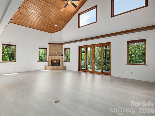 248 Wisdom Cove Road, Flat Rock, NC 28731