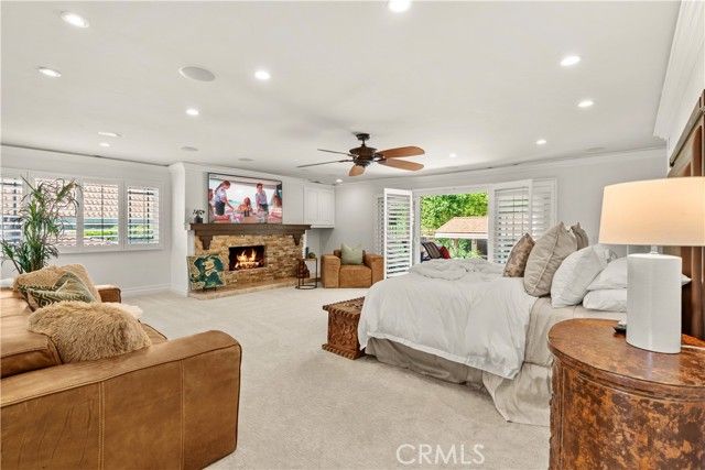 19151 Fowler, Santa Ana, CA 92705