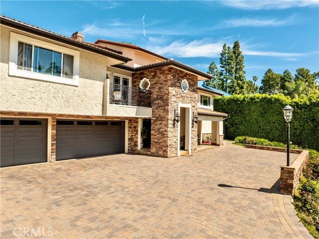 19151 Fowler, Santa Ana, CA 92705