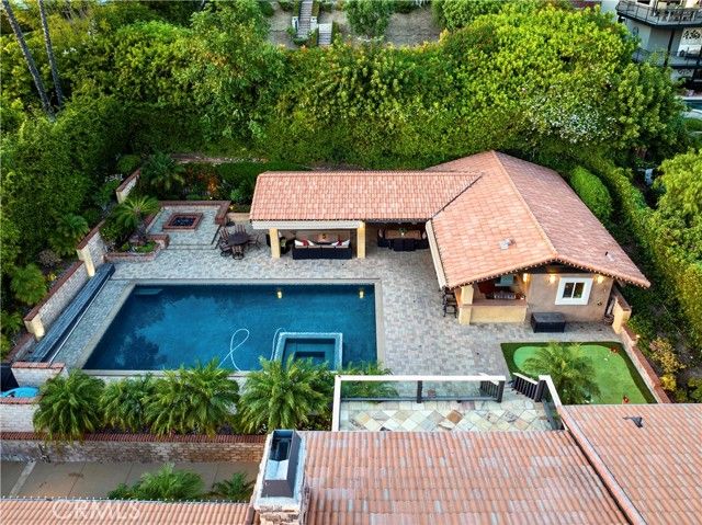 19151 Fowler, Santa Ana, CA 92705