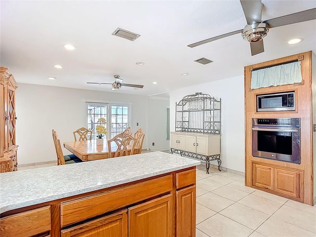 11020 PEPPERTREE LANE, Port Richey, FL 34668