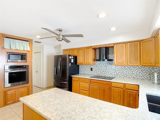 11020 PEPPERTREE LANE, Port Richey, FL 34668