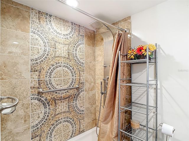 11020 PEPPERTREE LANE, Port Richey, FL 34668