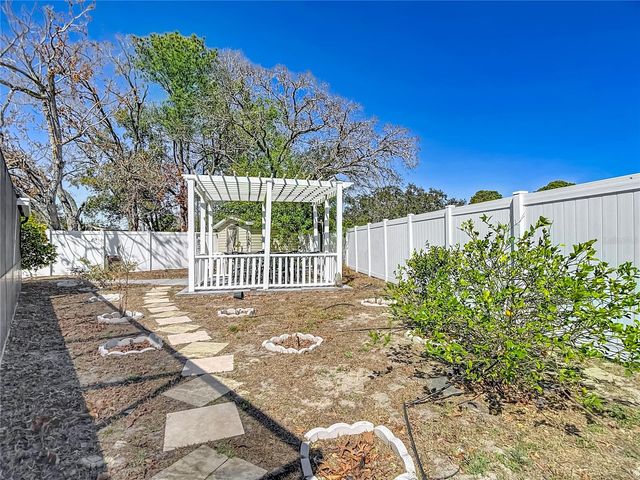 11020 PEPPERTREE LANE, Port Richey, FL 34668