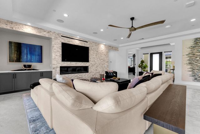 81910 Mountain Spur Drive, La Quinta, CA 92253