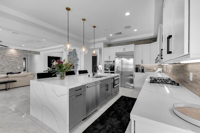 81910 Mountain Spur Drive, La Quinta, CA 92253