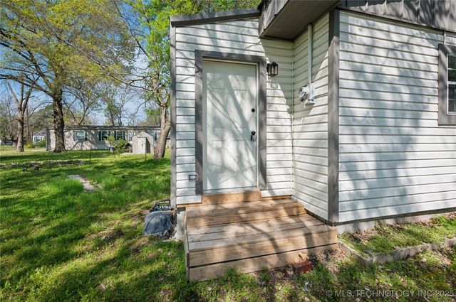 1109 E Holden Street, Muskogee, OK 74403