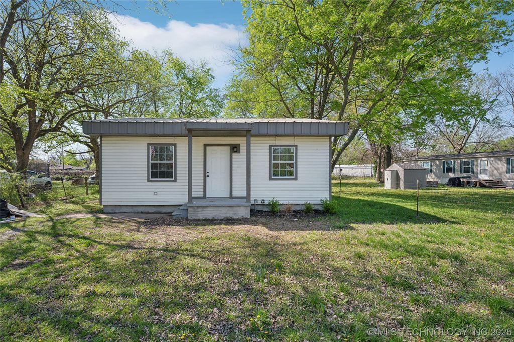 1109 E Holden Street, Muskogee, OK 74403