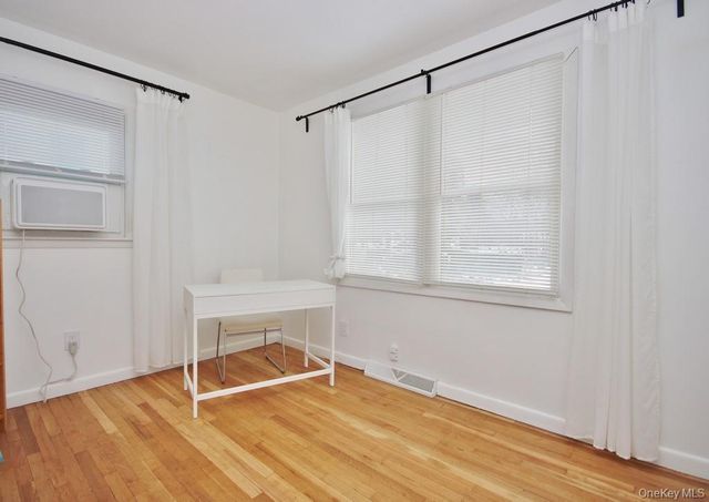 52 Scotchtown Drive, Middletown, NY 10941