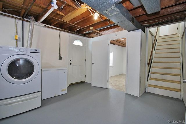 52 Scotchtown Drive, Middletown, NY 10941