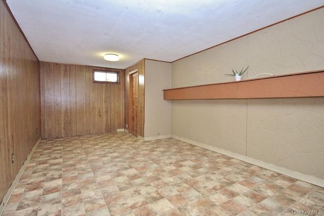 52 Scotchtown Drive, Middletown, NY 10941