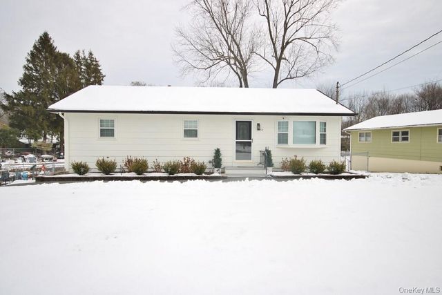 52 Scotchtown Drive, Middletown, NY 10941