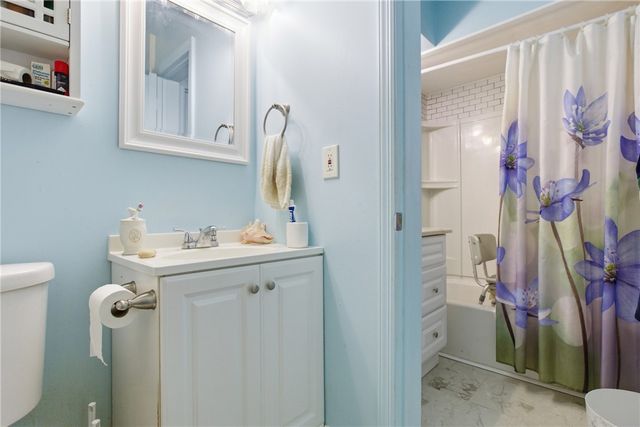 920 Margarite Dr J, Scott Twp, PA 15216