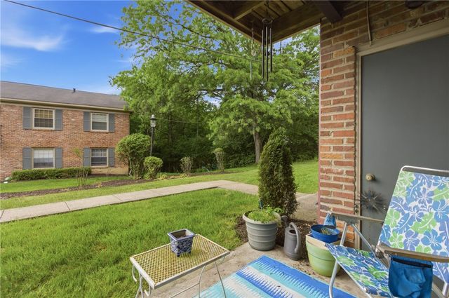 920 Margarite Dr J, Scott Twp, PA 15216
