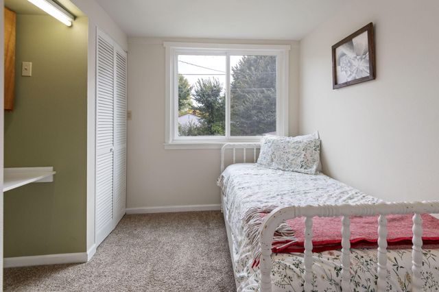 496 SE 2nd Street, Prineville, OR 97754