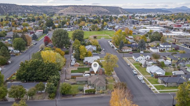 496 SE 2nd Street, Prineville, OR 97754