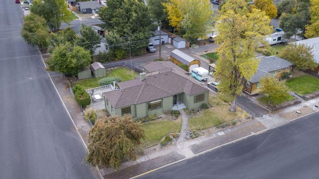 496 SE 2nd Street, Prineville, OR 97754