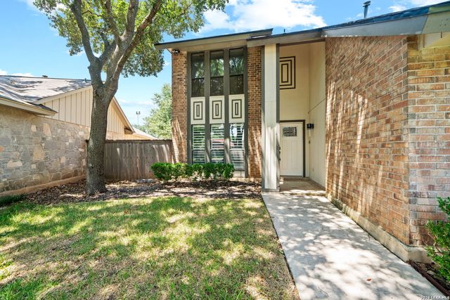 2315 SHADY CREST CIR, San Antonio, TX 78231
