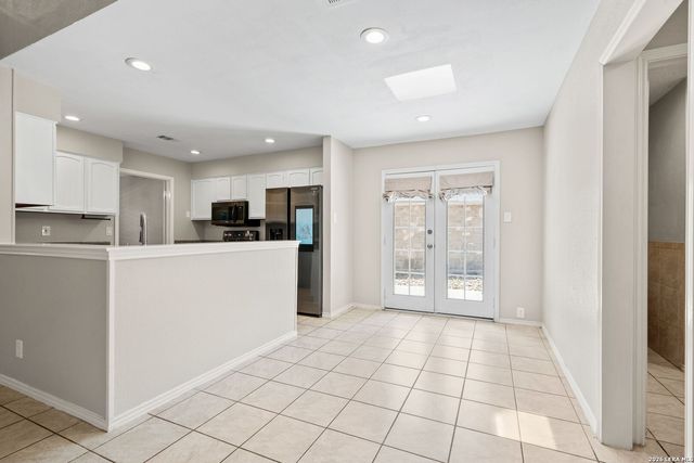 2315 SHADY CREST CIR, San Antonio, TX 78231