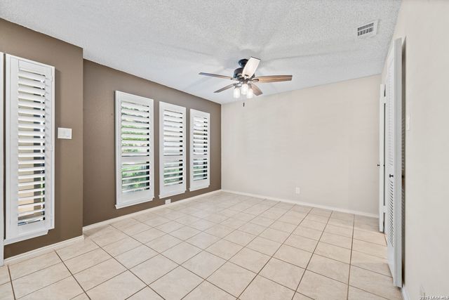 2315 SHADY CREST CIR, San Antonio, TX 78231