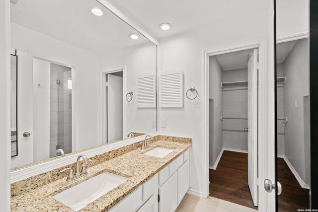 2315 SHADY CREST CIR, San Antonio, TX 78231
