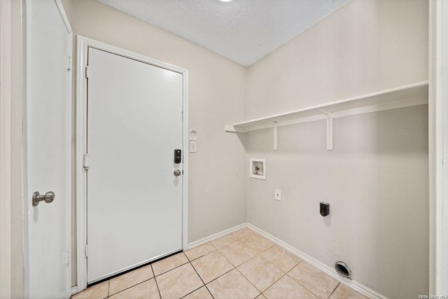 2315 SHADY CREST CIR, San Antonio, TX 78231