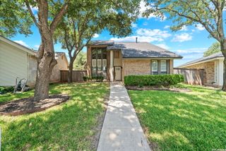 2315 SHADY CREST CIR, San Antonio, TX 78231